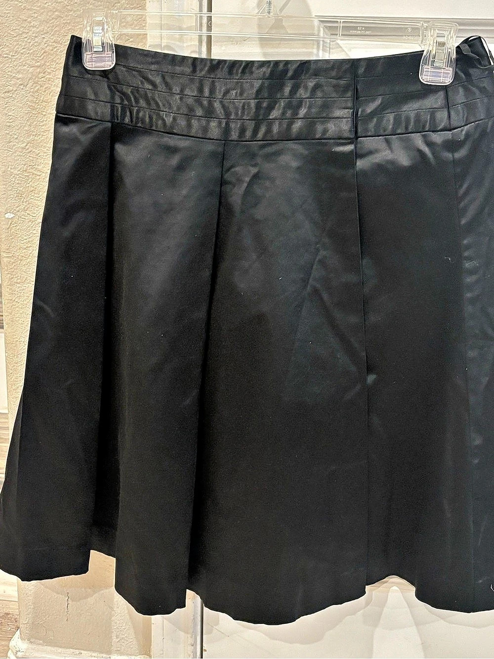 The Limited Black Pleated A-Line Skirt Size 6